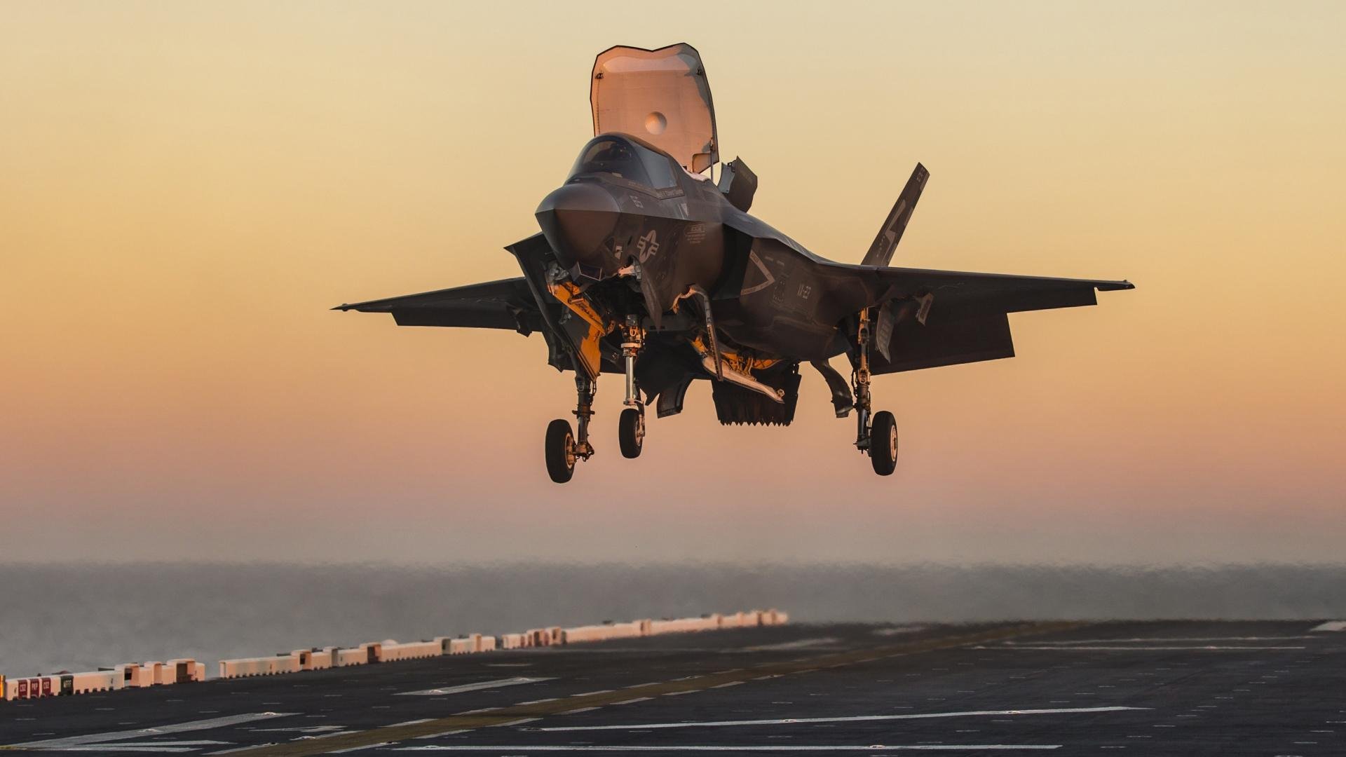 开云·体育全站登录地址-英格兰俱乐部是否应减少外援依赖，英格兰球队怎么样