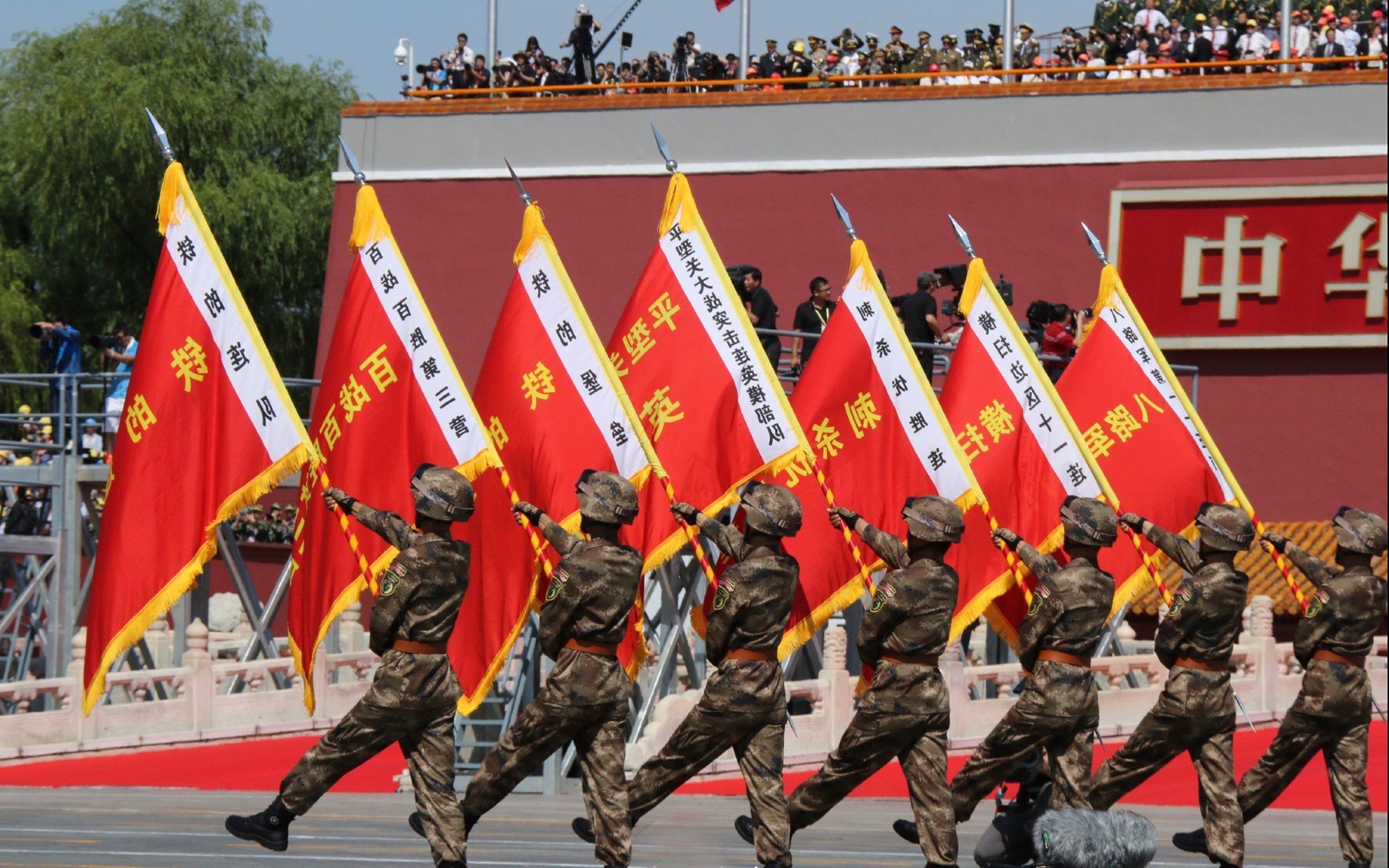 kaiyun网站-德甲的最新裁判技术引入，德甲锦集