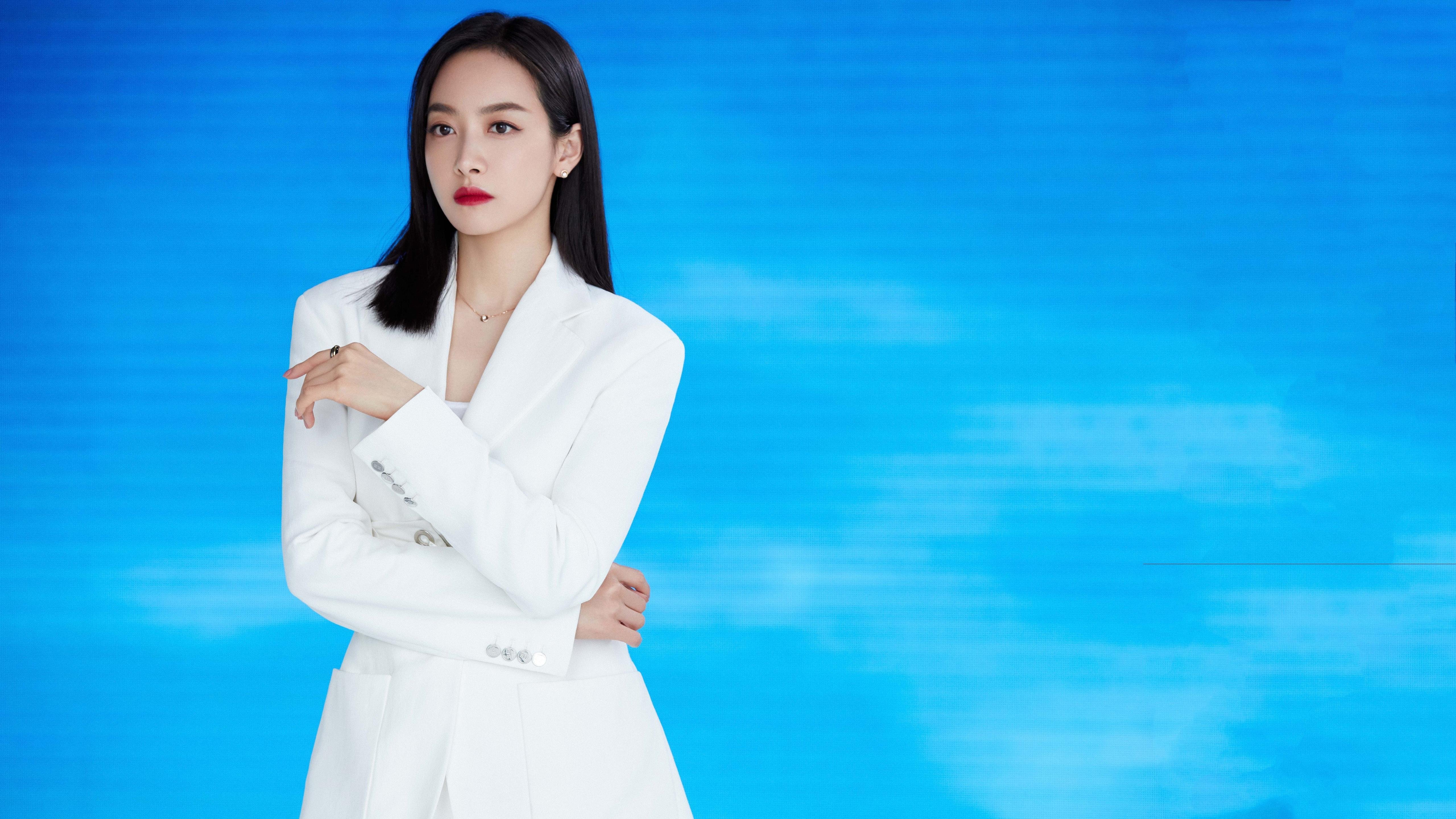 开云官方网页登录-英超逆转奇迹:逆境中铸就的传奇一幕,英超分差最多逆转夺冠